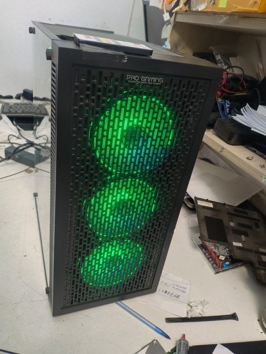 Gaming PC i5 gen 7.a Nvidia Ge Force 1080 de 8 gb 16 giga ram SSD+HDD