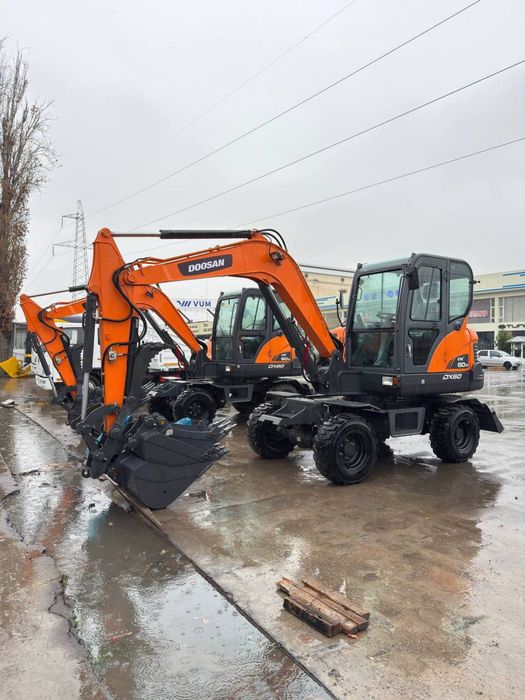 Doosan DX60w сотилади