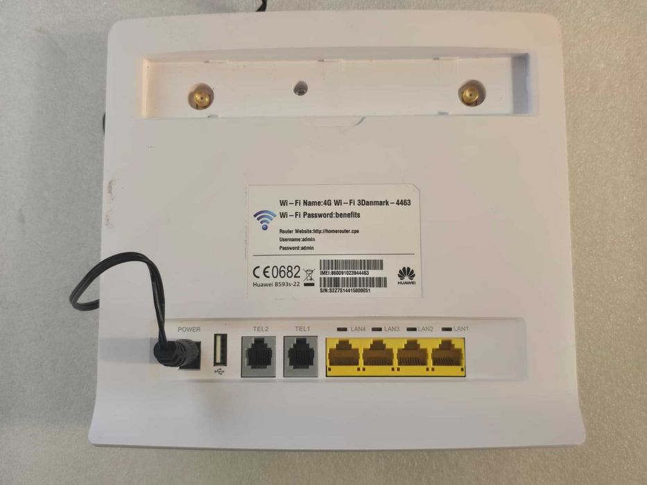 Router 4G Huawei B593s-22 LTE Cat4 150Mbps Liber de Rețea Wi-Fi 300Mb