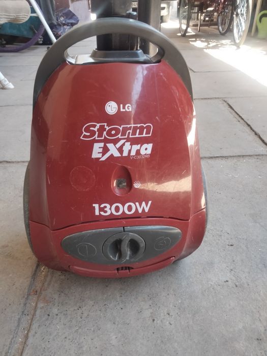 Пылесос LG 1300W  Storm extra