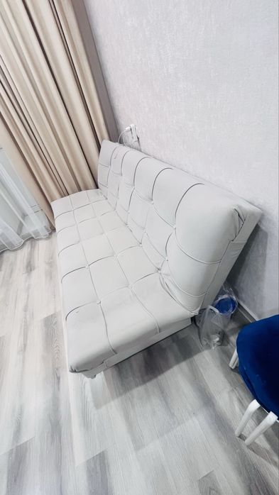 Продам диван книжку