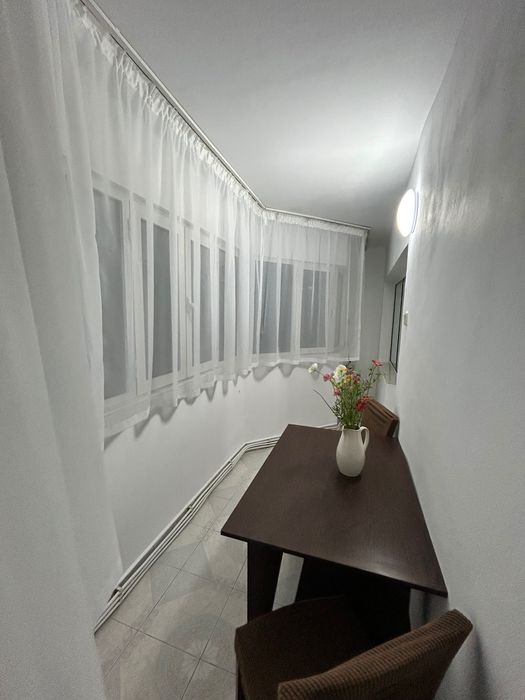 Închiriez apartament -Nicolina
