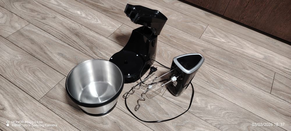 mixer cu bol Electrolux