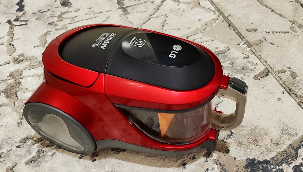 пилесос LG Kompressor