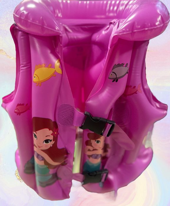 Бассейны, жилеты, нарукавники, круги