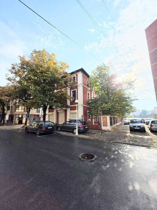 Дава се под наем Магазин в Казанлък - 390 кв.м за 800 € - Снимка #18