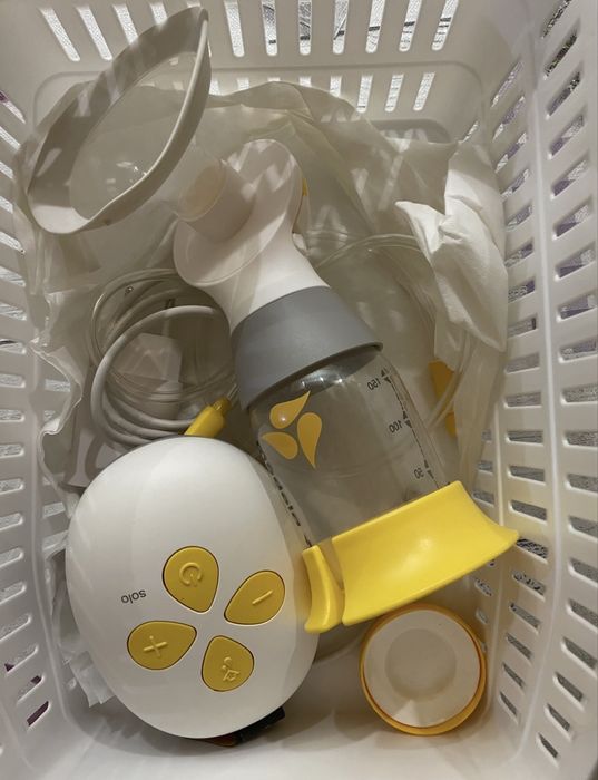 Помпа за кърмене Medela Solo