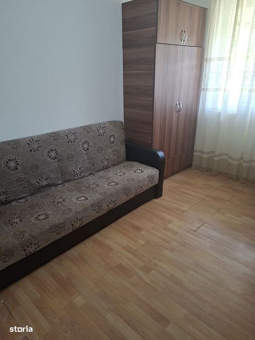 Garsonieră cu Baie, Podu Roș - Cantemir, Etaj 1