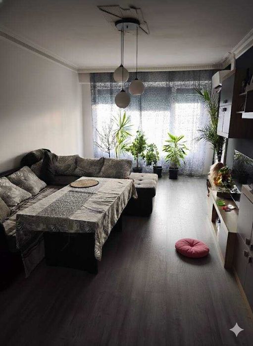 Продава се Тристаен апартамент в Пловдив, Южен - 80 кв.м за 1052 €/кв.м - Снимка #1