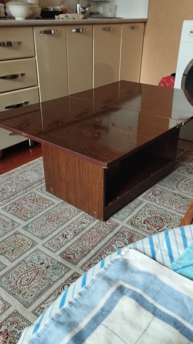 Стол журнальный раскладной.