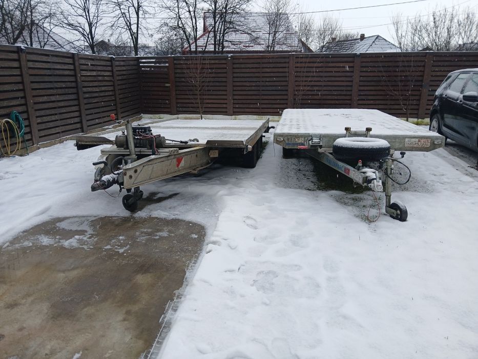 Inchiriez platforma trailar