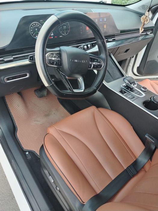 Машина Omoda c5
