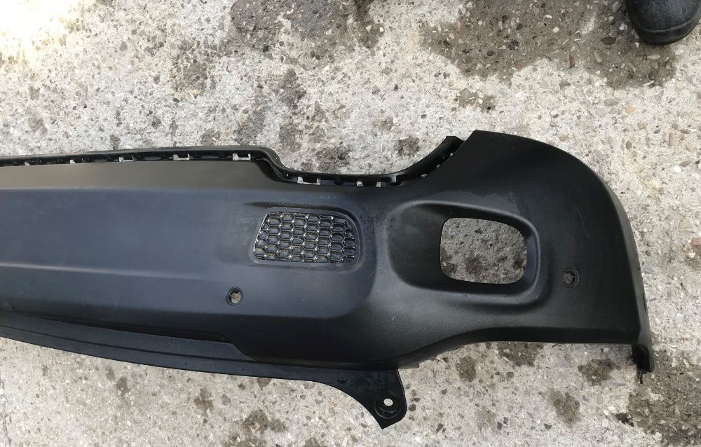 Задна броня за Jeep Renegade 2014-2018 година.