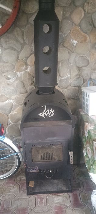 Sobă pe lemne șemineu
