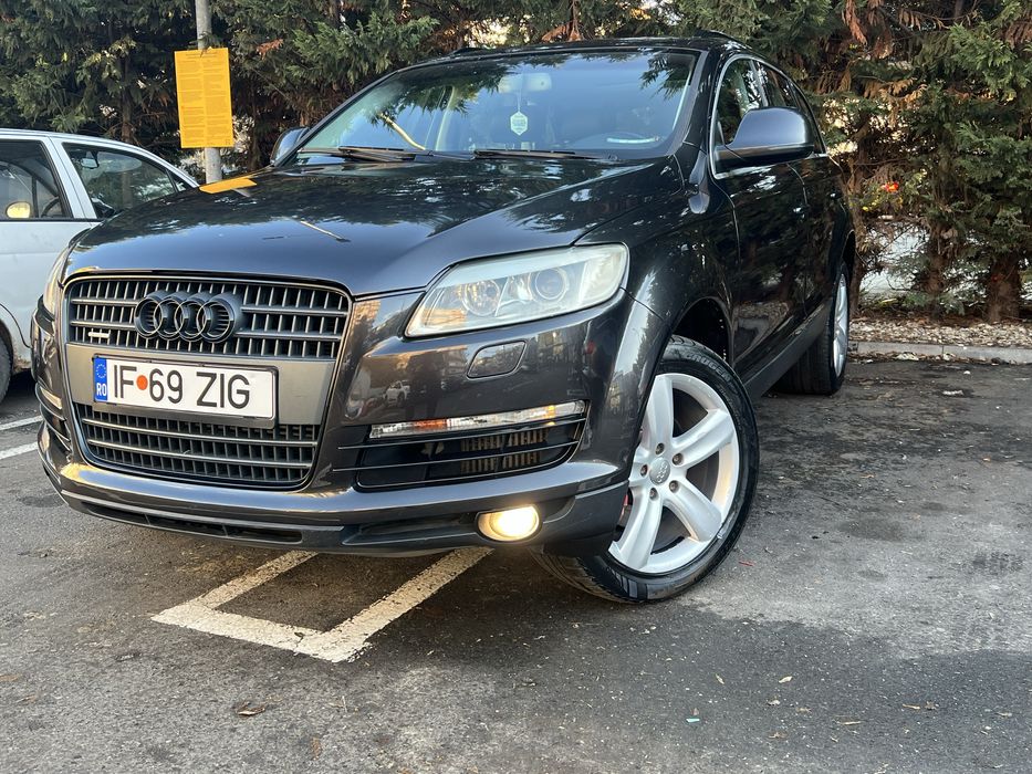 Audi Q7 7 Locuri Panoramic