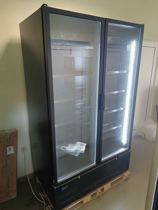 Вертикални хладилни витрини - нови налични на склад