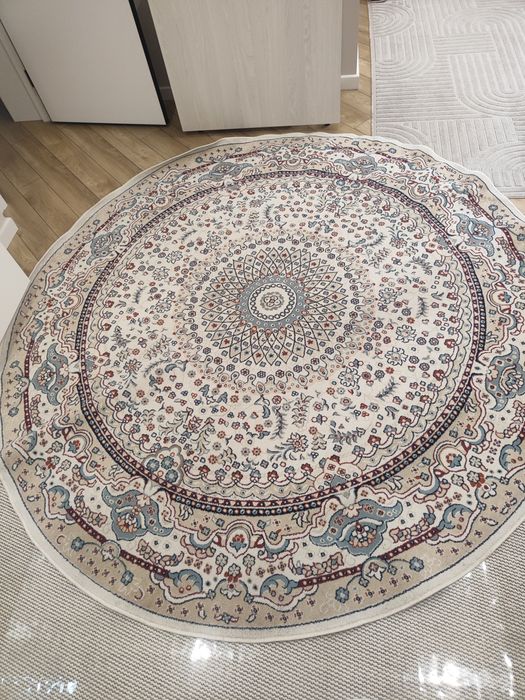 Продам ковры (2шт)