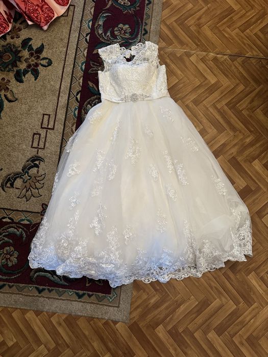 Платья свадебное и на узату