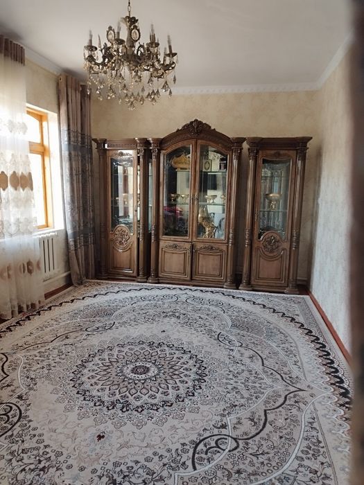 Вакзалда ховли сотилади