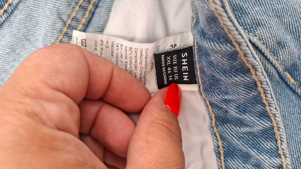 Blugi Pull&Bear si Shein