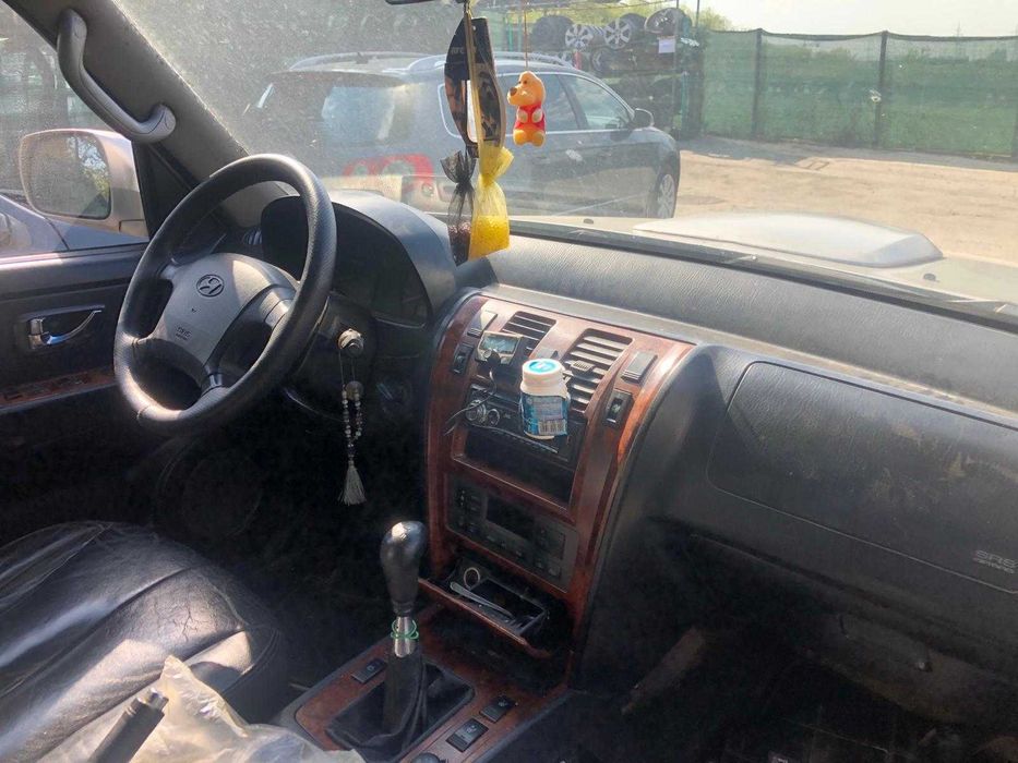 Dezmembram Hyundai Terracan 2.9 Diesel