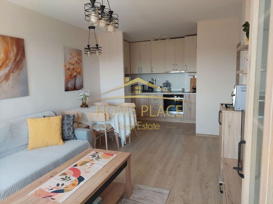 ДВУСТАЕН апартамент под наем - Център