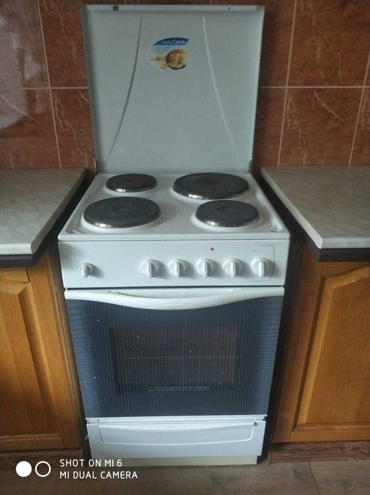 Продам плиту электрическую