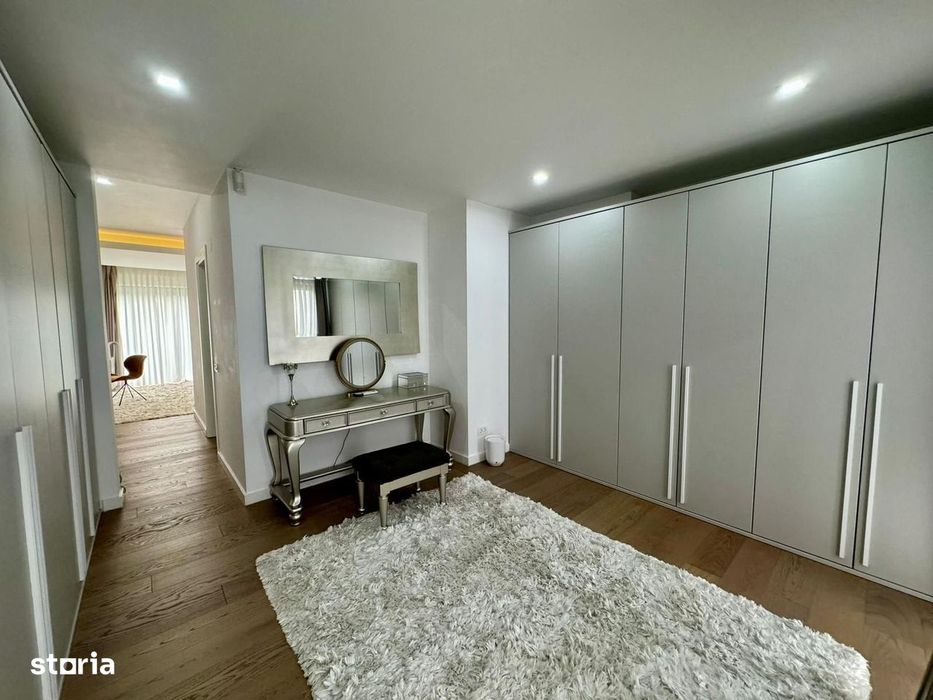 Vila design modern, situata in apropiere de Cambridge School