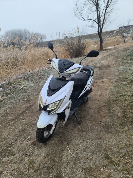 Продам скутер м10