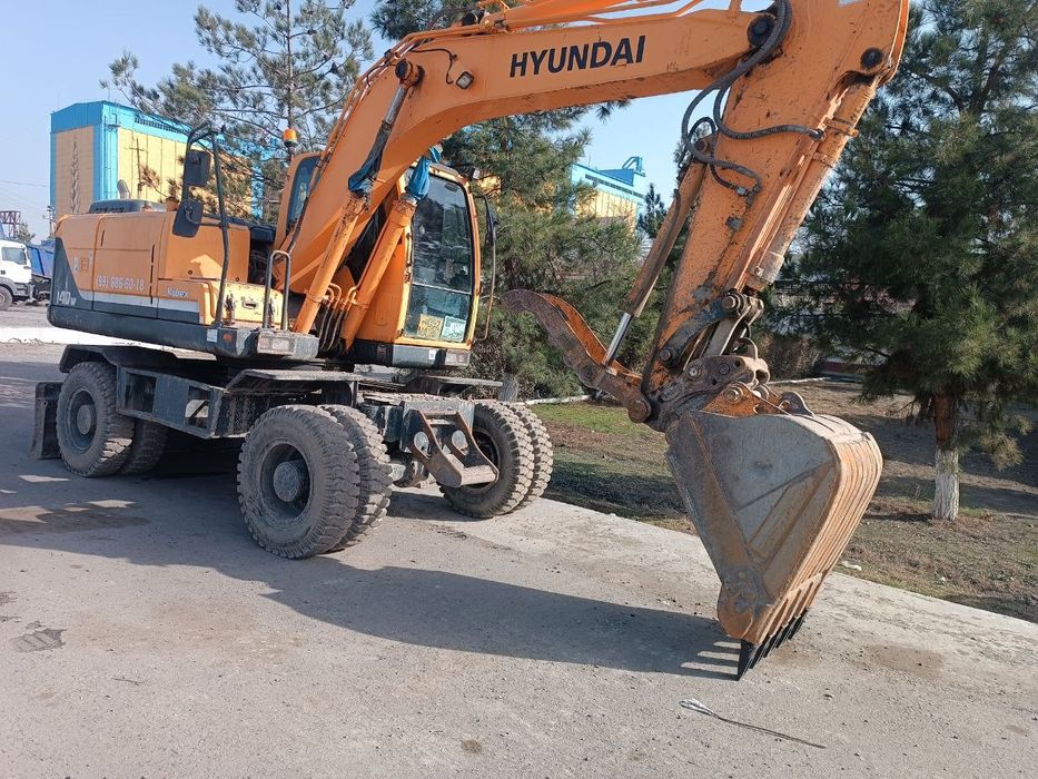 Ekskavator sotiladi!