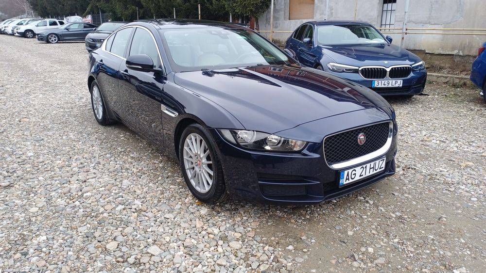 Jaguar XE  2.0 diesel 180 cp Accept variante
