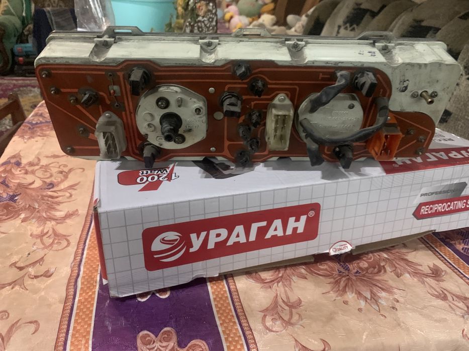 Продам щиток приборов ваз 2107