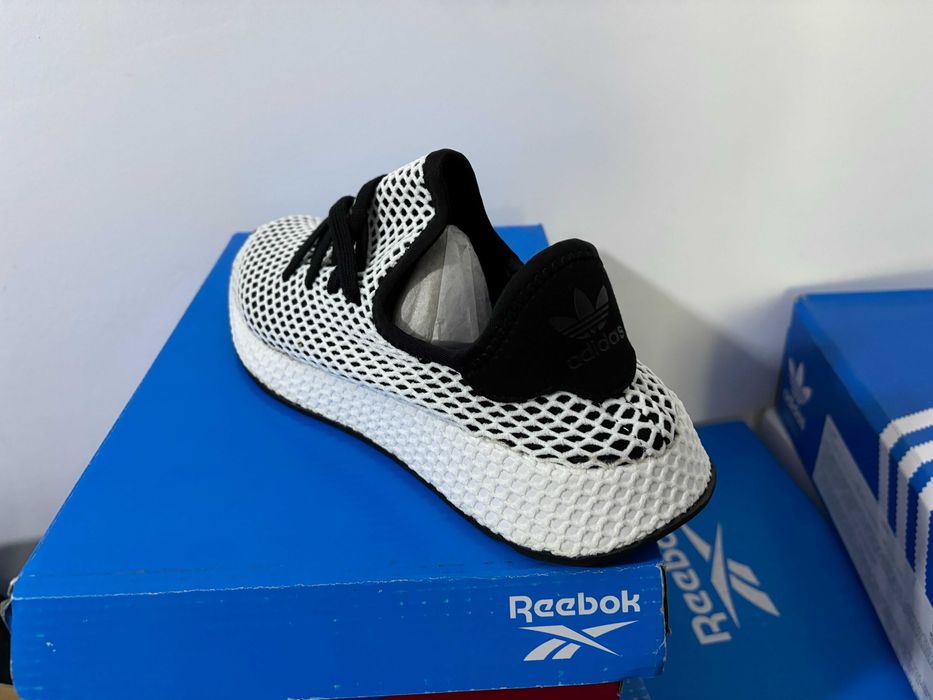Маратонки Adidas Deerupt Runner - 38, 42, 43