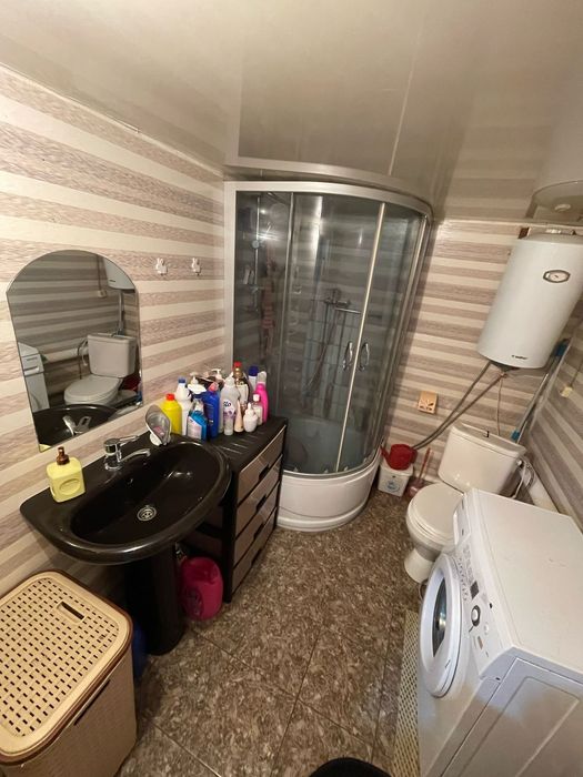 Продам коттедж на Высточном вдоль дороги