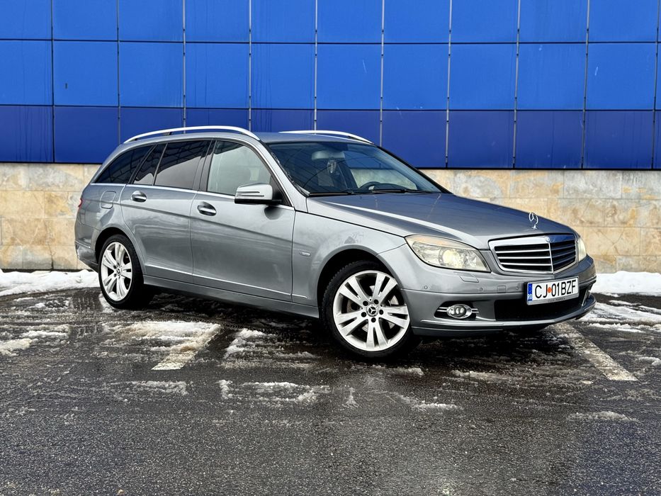 Vand sau schimb Mercedes C220 W204