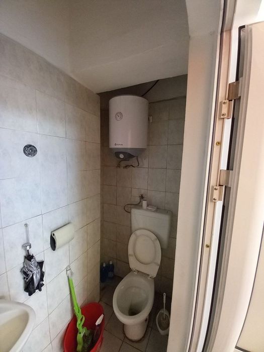 100 кв.м ъглов магазин на Сливница – 2 входа, делим, топ кръстовище