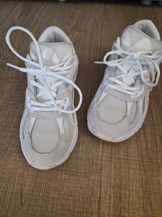 Adidași Tommy Hilfiger albi