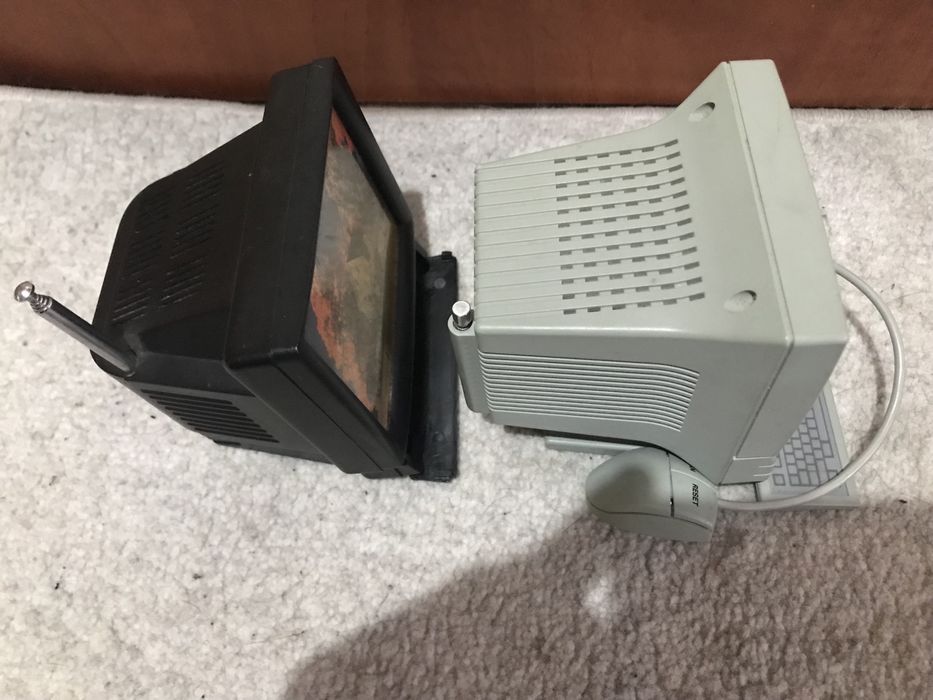 Radio vechi in forma tv si computer