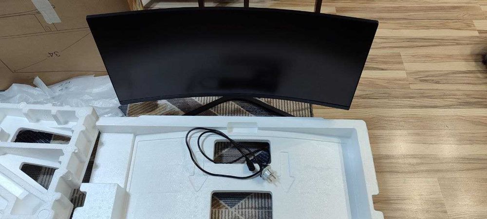 Монитор Xiaomi 34 дюйма