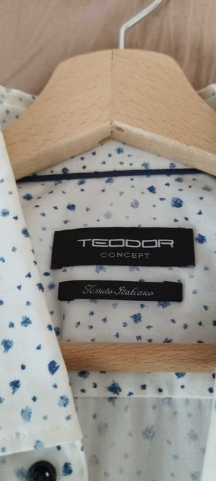 Teodor риза - размер L