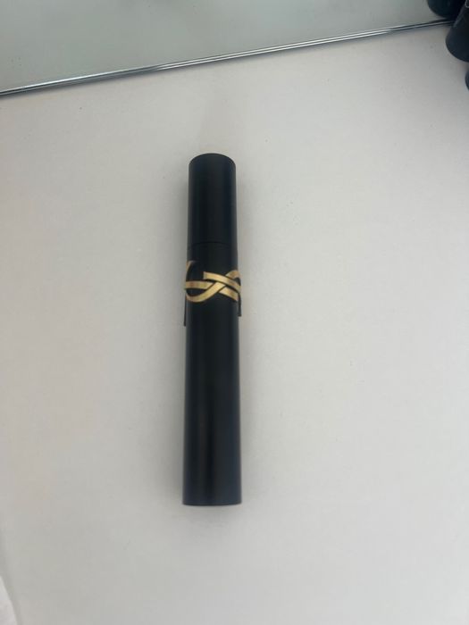 Yves Saint Laurent спирала