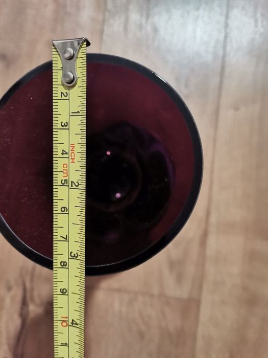 Стъклена ваза цветно стъкло