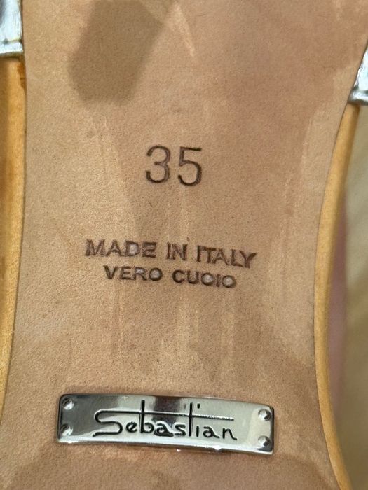 Босоножки кожаные Sebastian