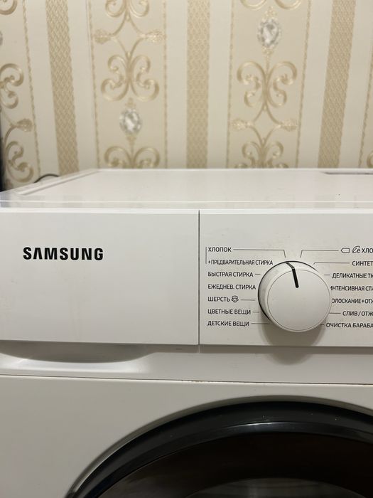 Продам машинку автомат 8 кг Samsyng