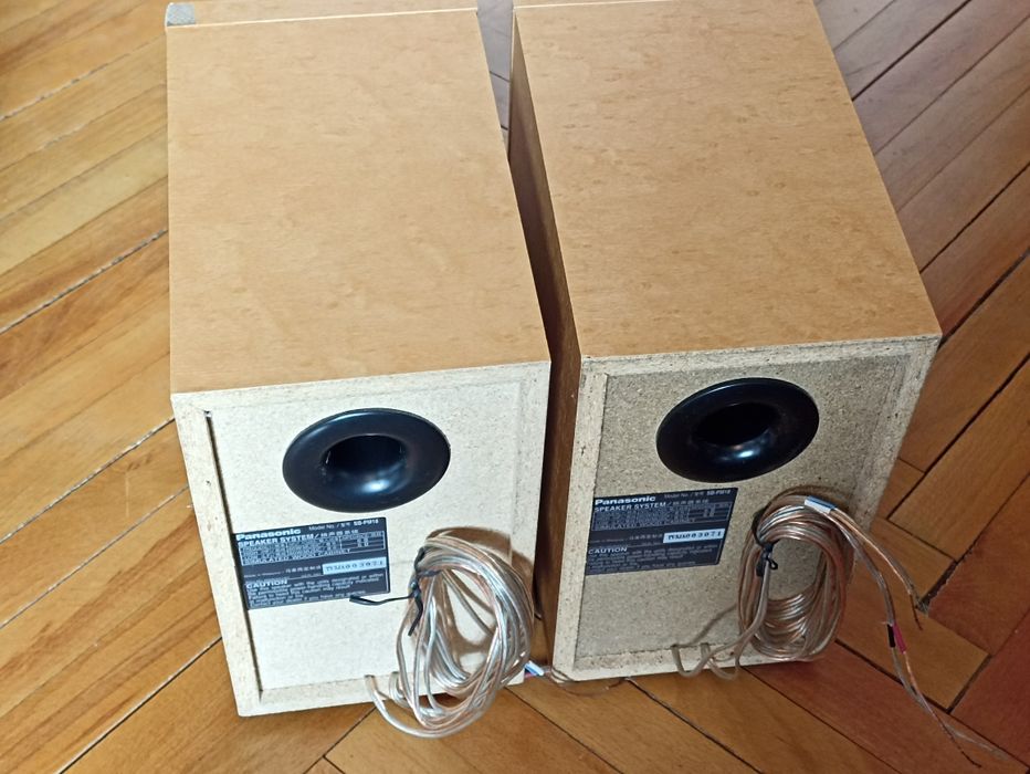 Set/PerecheBoxeAudio-Raft cu talpă mică, SB-PM18, 6ohmi, 2x60W, impecabile, cu plasa protecție și ieșire separată 2 cai, originale-Panasonic.