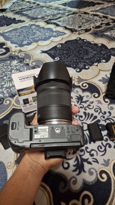 Canon R sotiladi