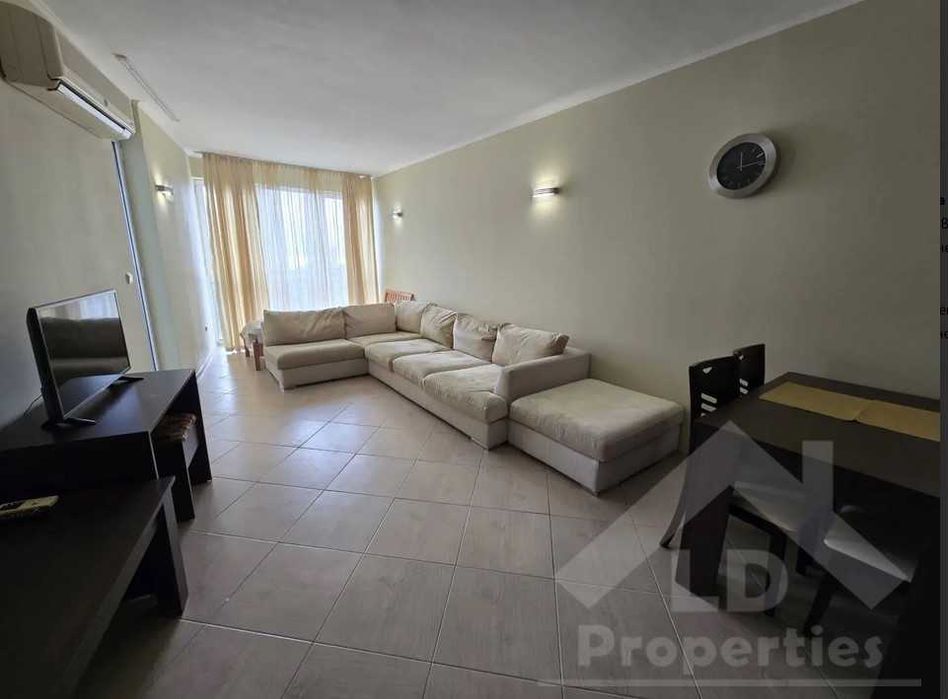 Двустаен апартамент с панорамна гледка, к.к."Чайка"