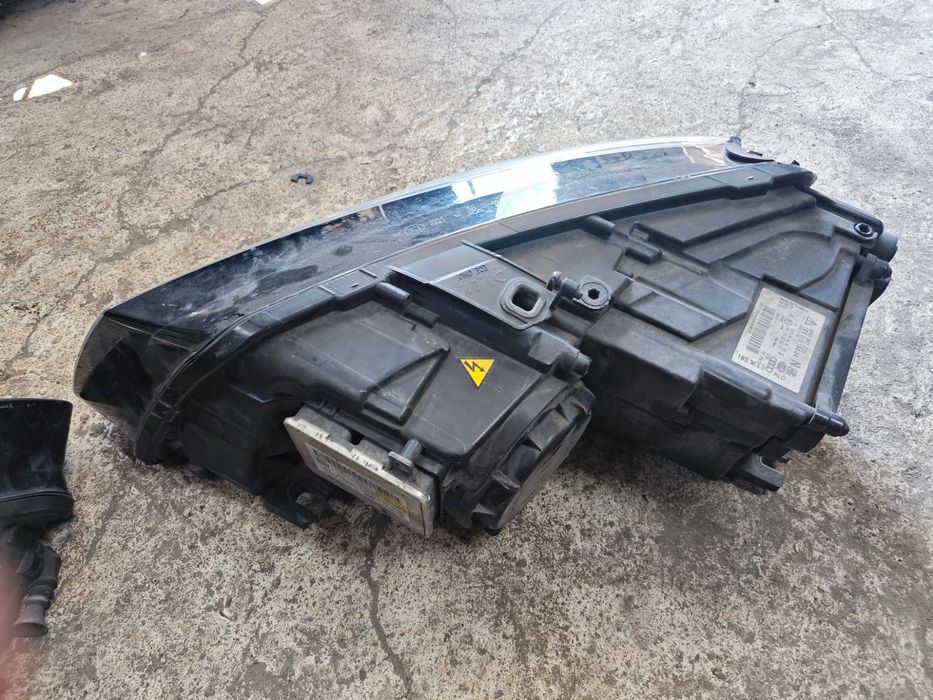 Фар фарове ляв и десен Audi A8 D4 Xenon BI-Xenon