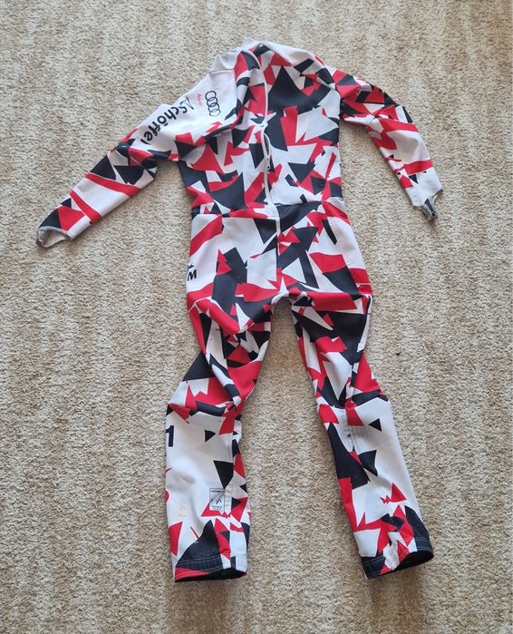 Geaca si combinezoane schi copii pentru preturi cititi descrierea