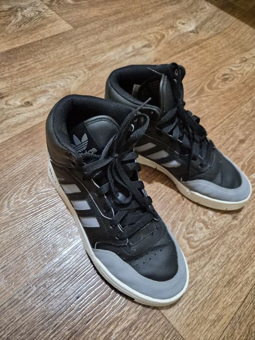 Маратонки Puma adidas